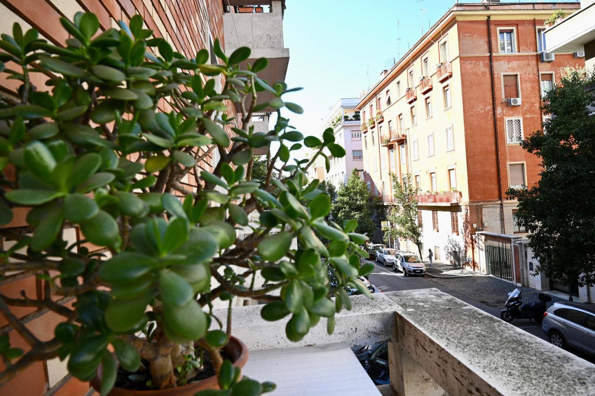 Mirabilia Suites Colosseum Rome Bagian luar foto